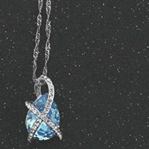 teardrop Swarovski crystal elements necklace - Picture 5 of 5